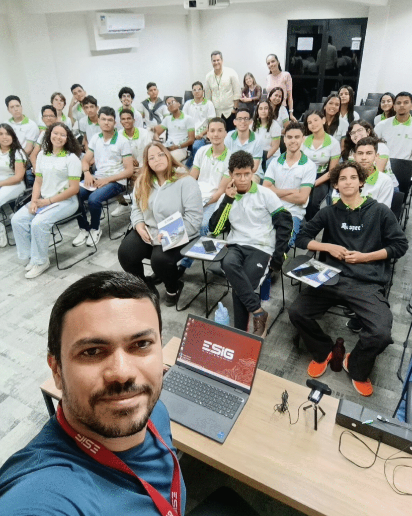 Visita alunos IFRN no ESIG Group
